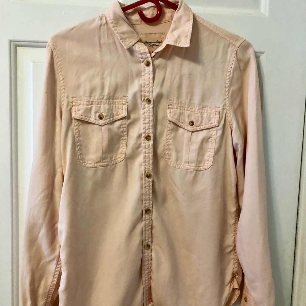 Women’s American eagle button down